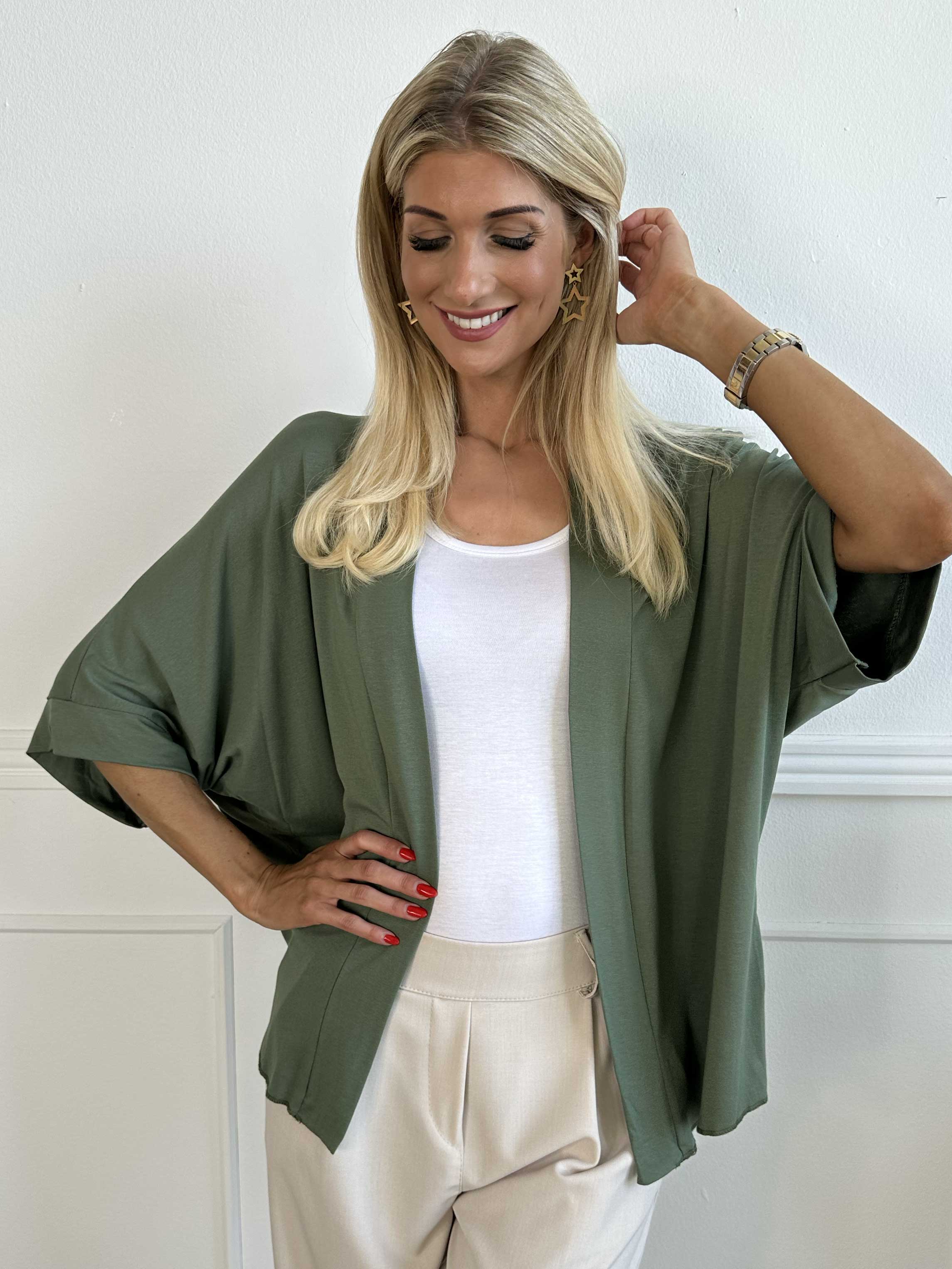 Mimi - Kort ensfarvet cardigan i viskose